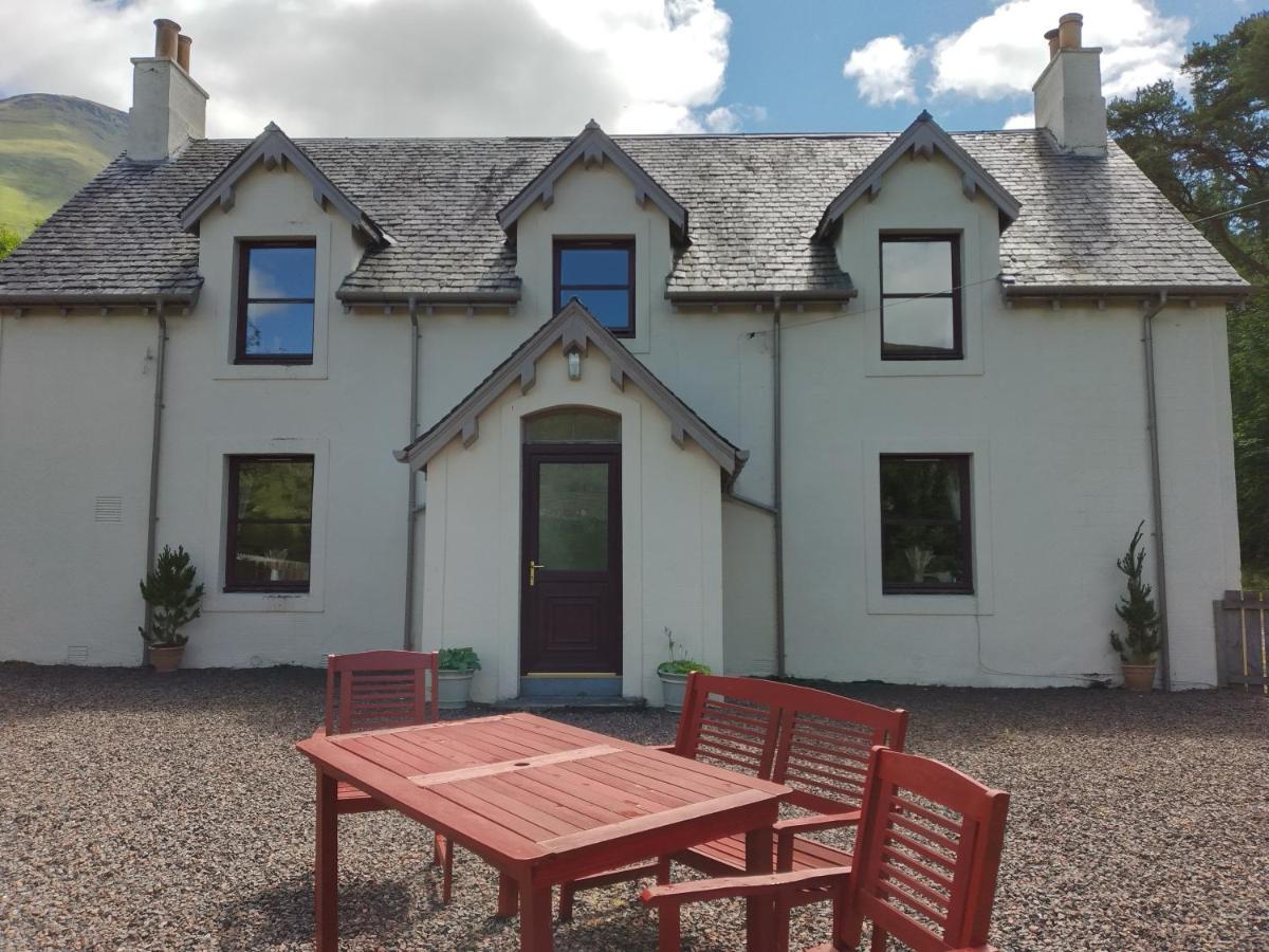 Beautiful Farm House At The Foot Of Ben More. Crianlarich Exteriör bild