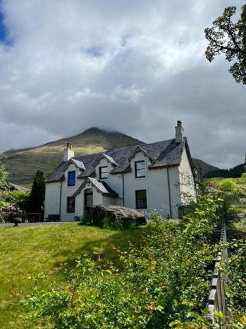 Beautiful Farm House At The Foot Of Ben More. Crianlarich Exteriör bild